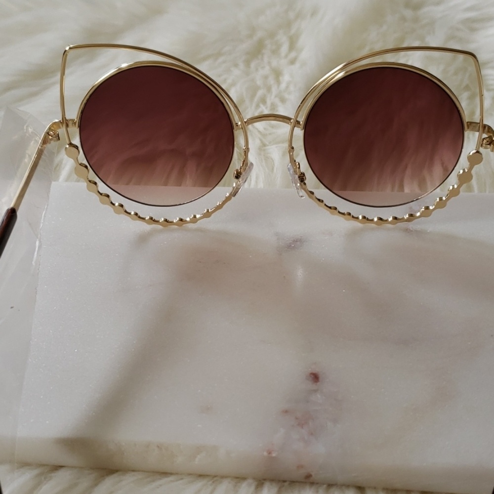 New 🎅 Luxury Rhinestone Cateye Sunglasses - Picture 7 of 8